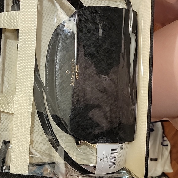 Kate Spade Black Dome Classic Crossbody *NWT* - Picture 4 of 5